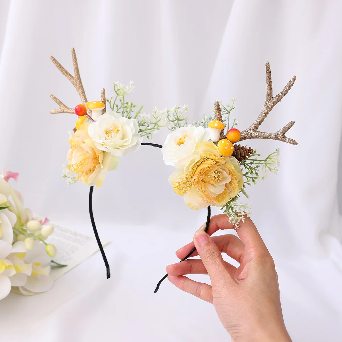Handmade Golden Deer Antler Floral Hairband Cute Design for Daily Christmas Party Photography Hair Accessories
