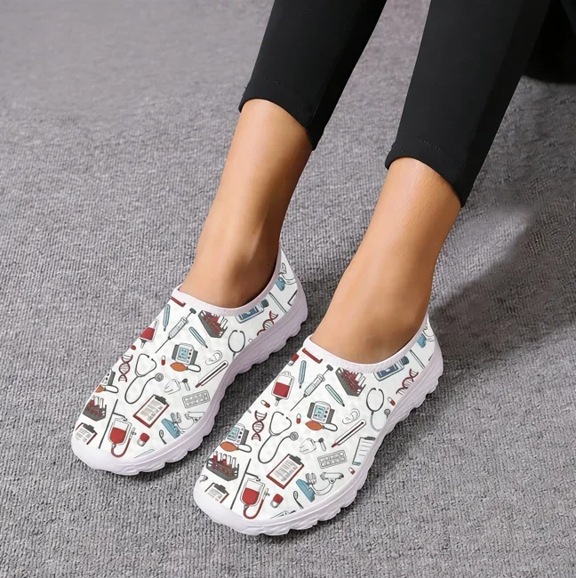 Casual Slip On Nurse Shoes For Woman Medical Tool Pattern Flat Sneakers For Hospital Worker Ladies Light Loafers
