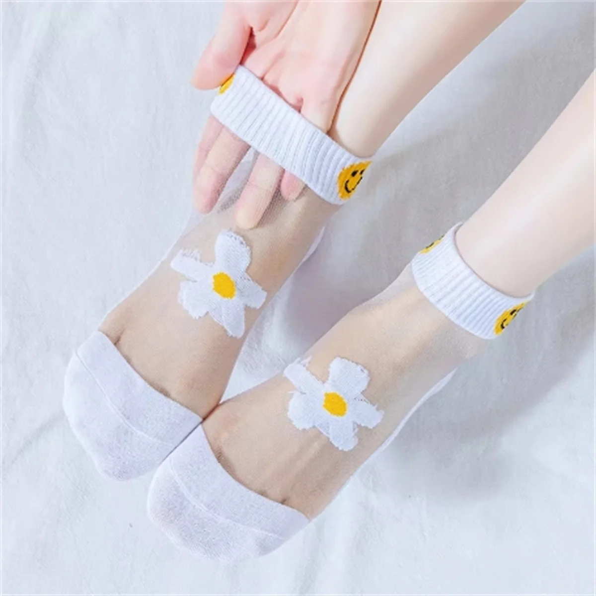 5 Pairs Daisy Pattern Socks, Soft & Lightweight Mesh Short Socks, Women's Stockings & Hosiery