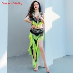 Ensemble de danse du ventre avec soutien-gorge à pampilles cloutées de diamants pour femmes, jupe longue, vêtements de performance, vêtements de danse financièrement trempés, vêtements de compétition