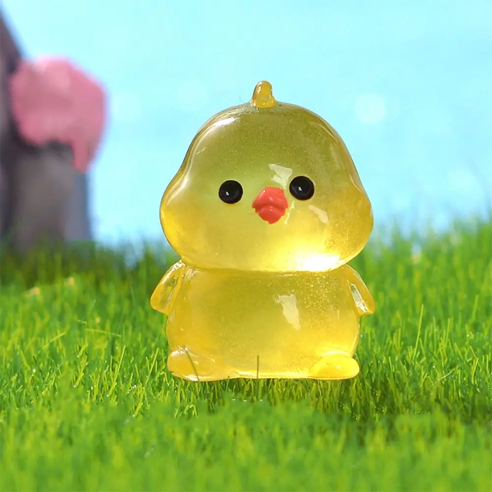 

Cartoon Luminous Chick Figurines Resin Crafts Cute Chick Figurines Miniatures DIY Glow in Dark Mini Chick Statue Car Accessories