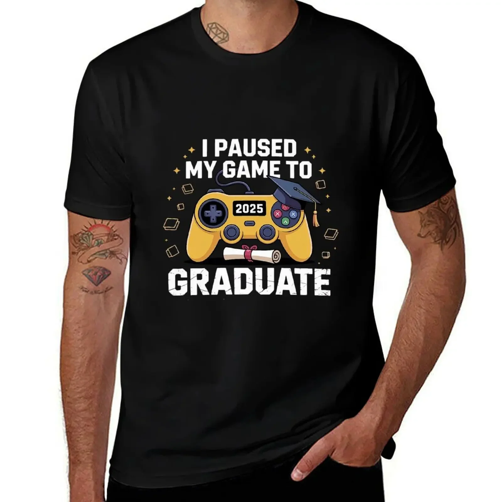 

I paused my game to graduate T-Shirt Funny t-shirt kawaii clothes Man t-shirt rapper graphic tees mens designer clothes