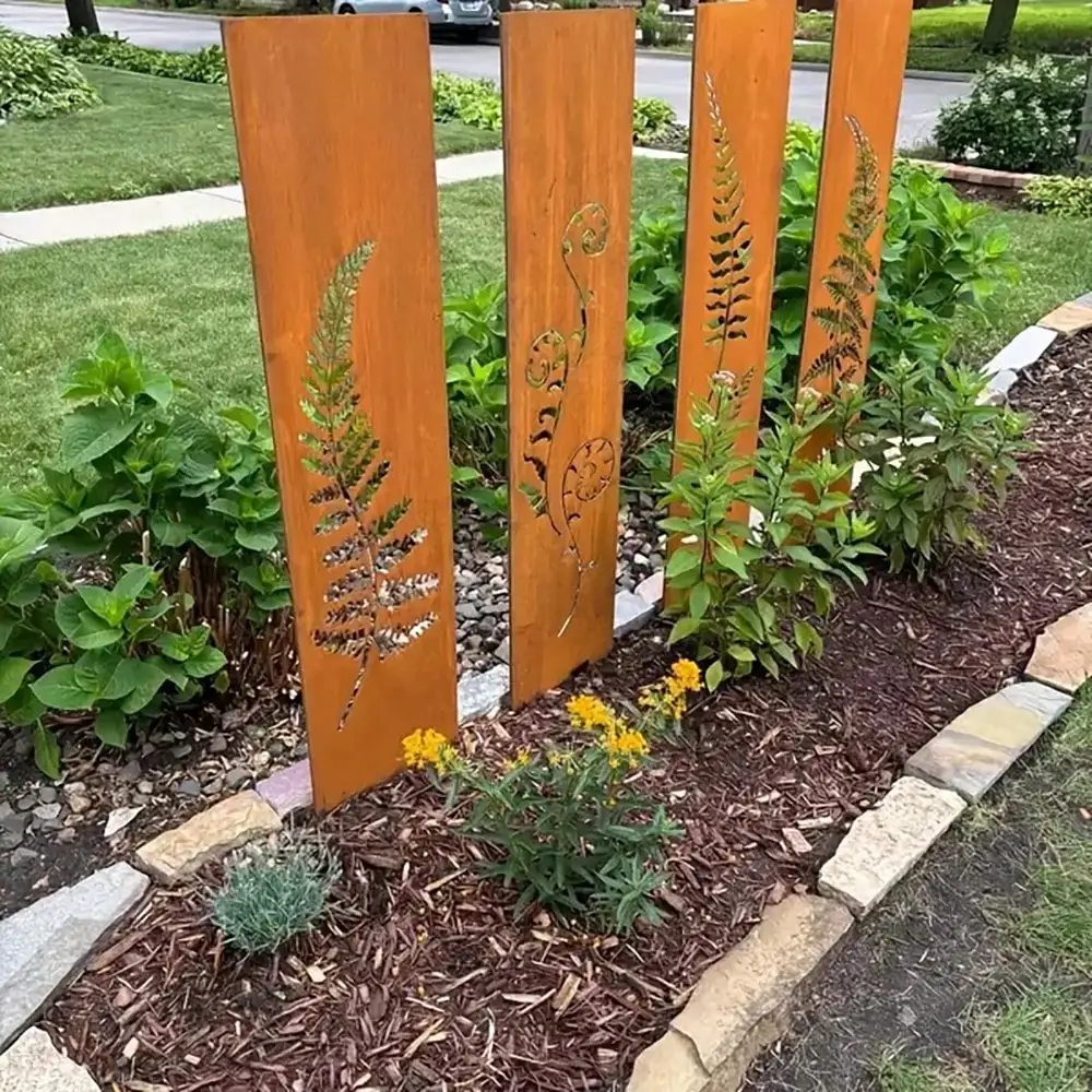 4pcs Hand-Welded Rustic Iron Fern Panel Privacy Screen with Stakes - Durable Outdoor/ Garden Fence Suitable for, Wedding