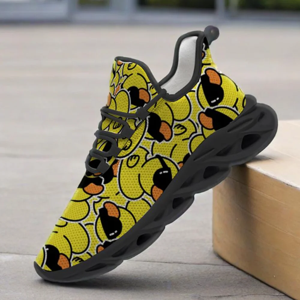 Gele eend met zonnebril casual sneakers, heren en dames, hardloopschoenen, lichtgewicht mesh-schoenen