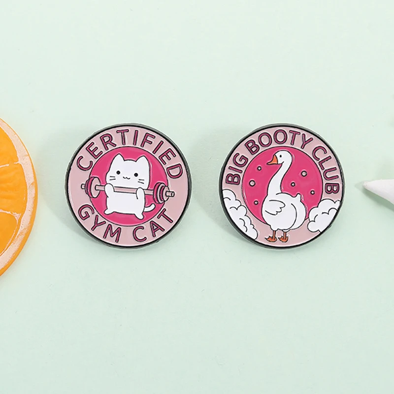 معتمد الصالة الرياضية القط المينا دبوس كبير الغنيمة نادي اللياقة البدنية المتحمسين بروش التلبيب على ظهره مضحك مجوهرات اكسسوارات هدية للأصدقاء #2