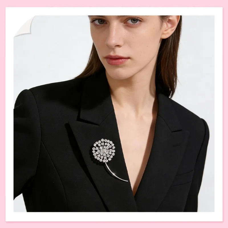 

New Dandelion Brooch Simple Niche Rhinestone Corsage Women's High-end Exquisite Pin Accessories