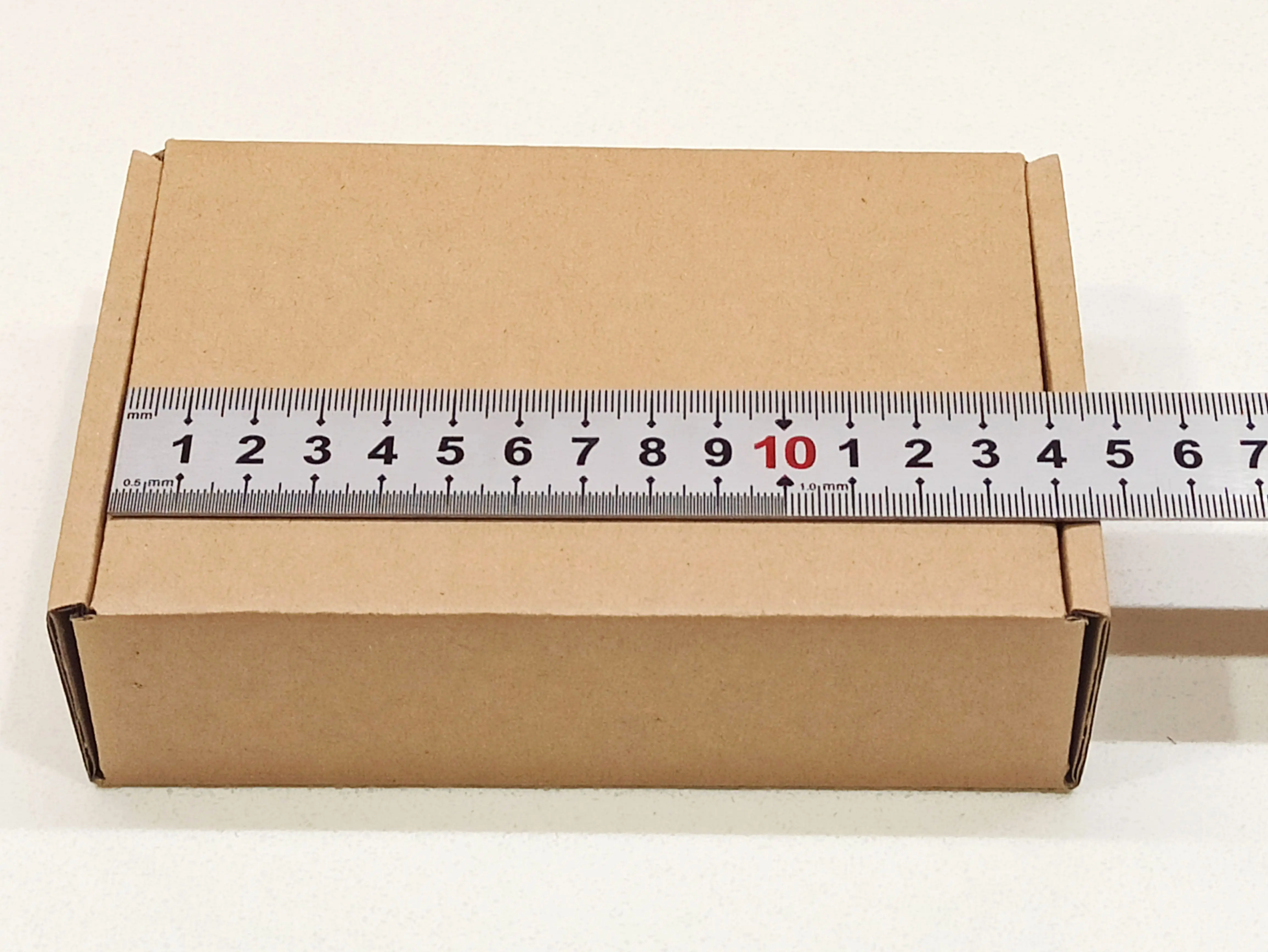 

Size 14 x 10 x 4cm Shipping Boxes Pack of 10 Small Kraft Corrugated Mailer Cardboard Box For Mailing Packing Packaging