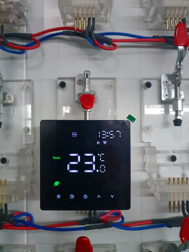 

Умный термостат с сенсорным экраном, Wi-Fi и голосовым управлением Alexa, совместимый с водяным/газовым котлом и электрическим подогревом пола