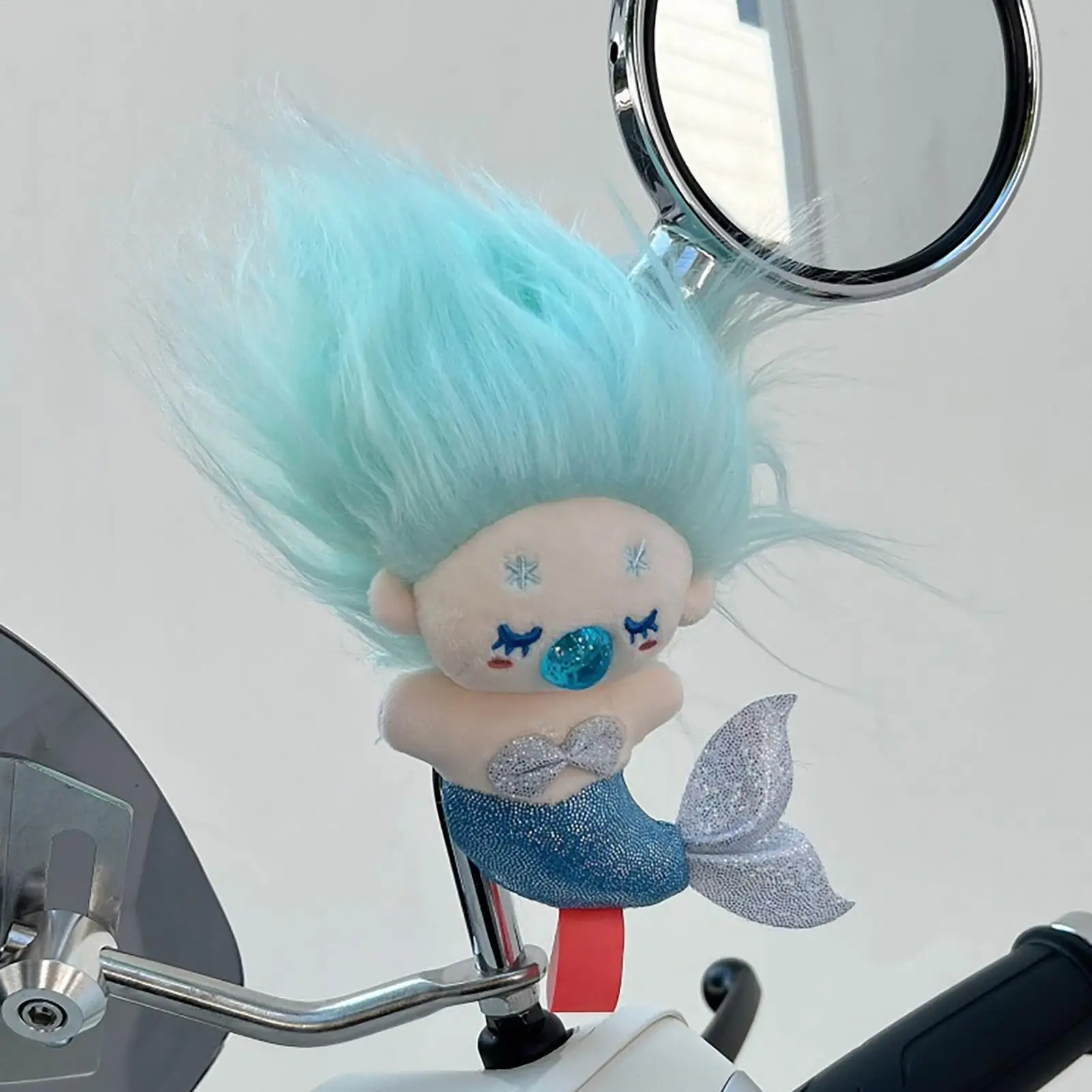 Simpatici ornamenti a forma di sirena in peluche Portachiavi a forma di cartone animato Ciondolo imbottito Novità Figure Fascino per ragazze e donne per borsa da scuola