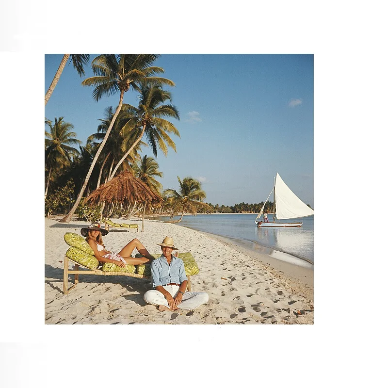 Slim Aarons 'Minnie And Dru Montagu', Print Art Canvas Poster, Living Room, Home Wall Decor Picture