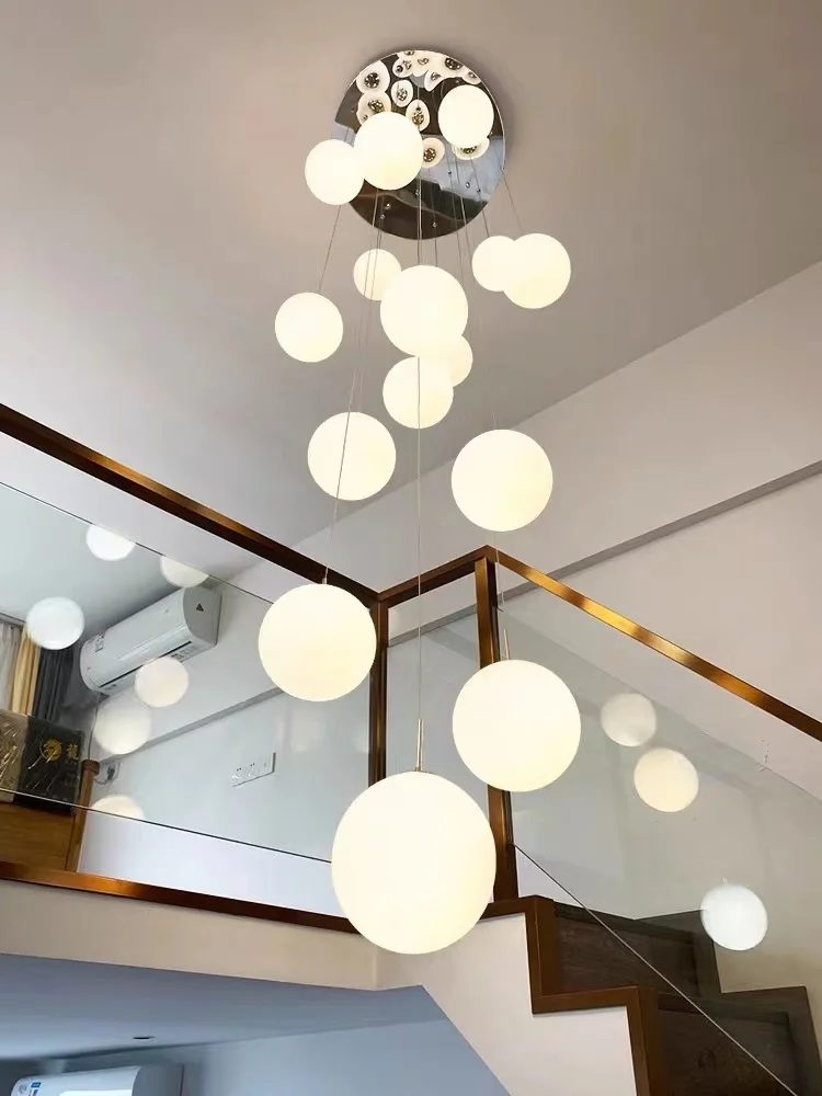 escada longa luz lustre de luxo sala estar loft alto duplex edificio oco nordic minimalista esferico vidro conduziu a luz 01