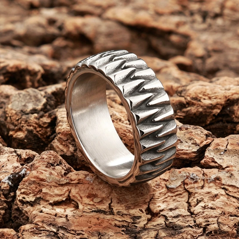Heavy Industry Serrated Men's Ring, American Retro Old-fashioned, Niche Design Wide Version Ring Street Hip-hop Accessories