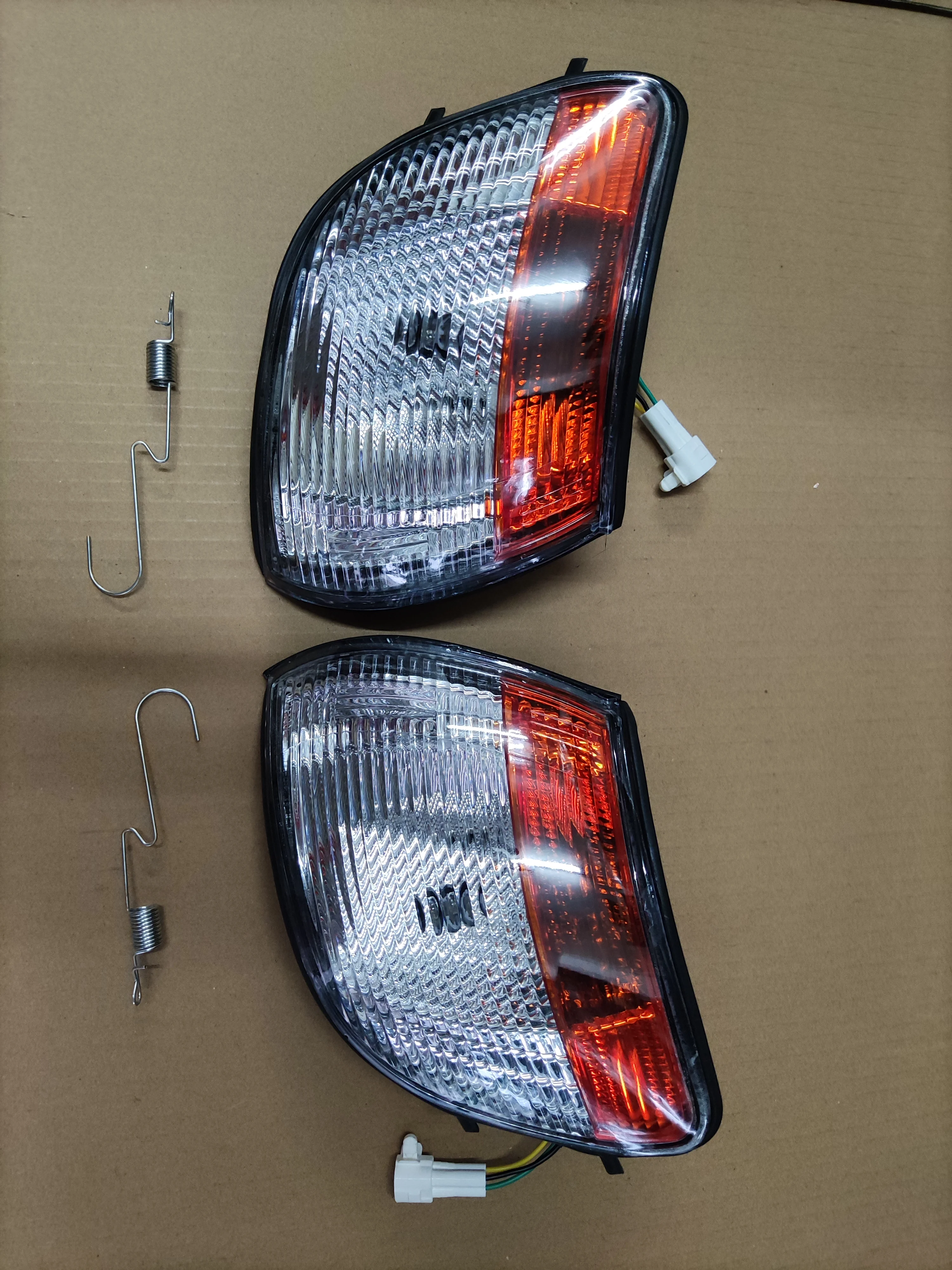 デリカ スペースギア L400 自動車部品 左右小灯 LR - AliExpress 34