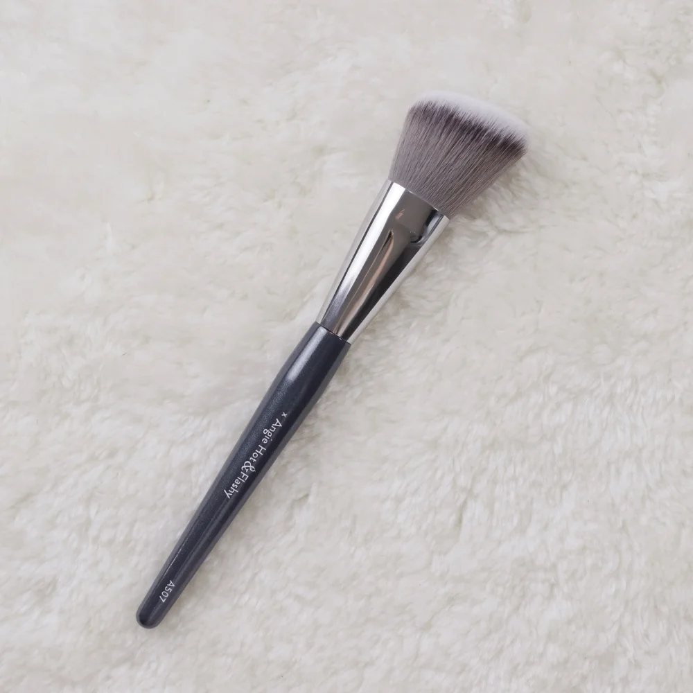 Brocha de Maquillaje BKAngie A507 Angled Blush Brush, Brocha para Contorno Facial, para Rubor, Iluminador y Bronceador Líquido o en Crema