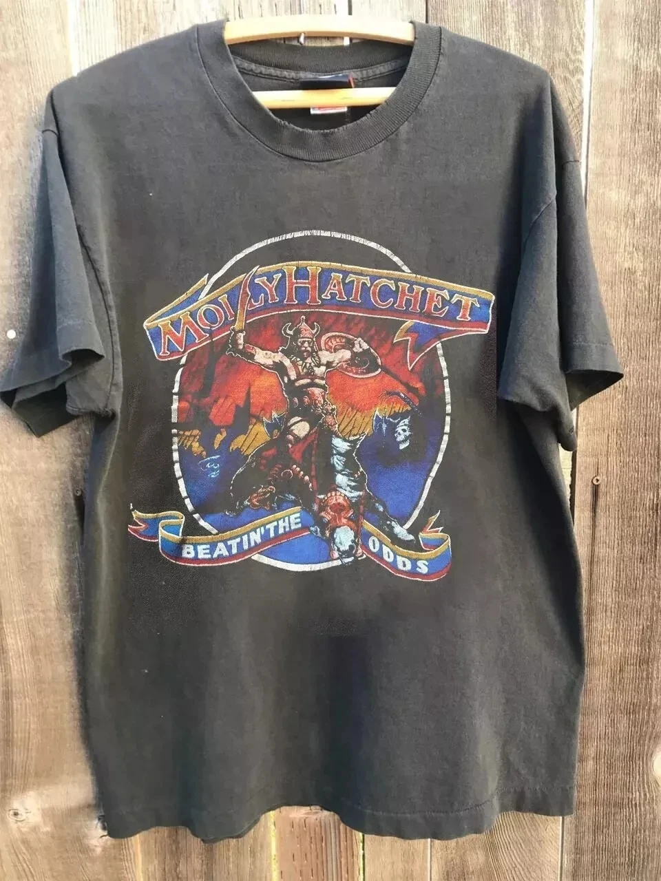 Molly Hatchet Beatin The Odds Concert Charcoal Grey T-shirt Printed Casual Men's and Women's T-shirts