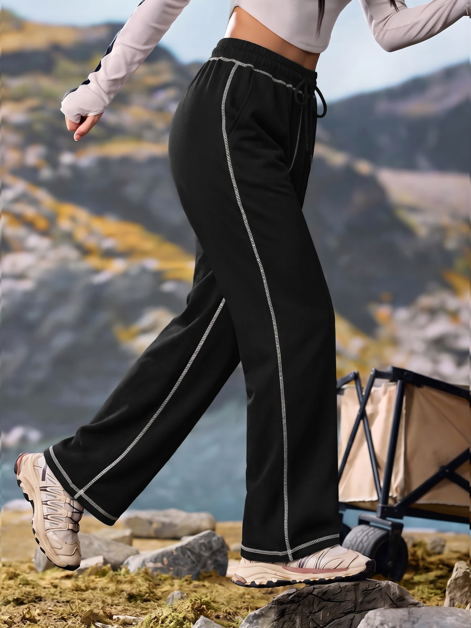Ins Trendy Oversized Track Bottoms, Contrast Stitch Detail for Short Travel Sightseeing and Friend Gathering OOTD