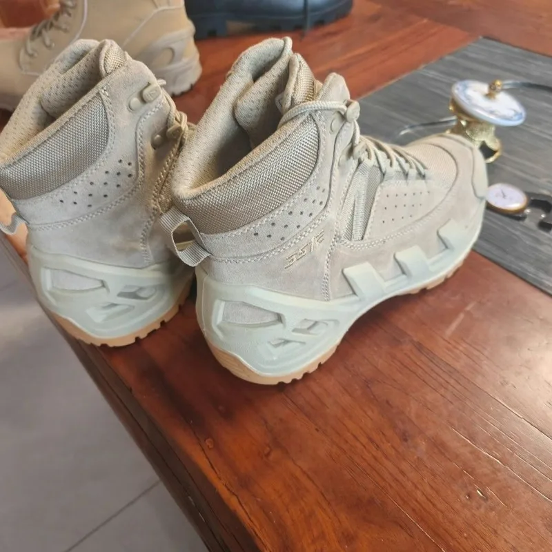 

2025 New Hiking Shoes Men Hard-Wearing Hunting Shoes Mens Luxury Brand Trekking Boots Man Rubber Sole Outdoor Walking Shoe