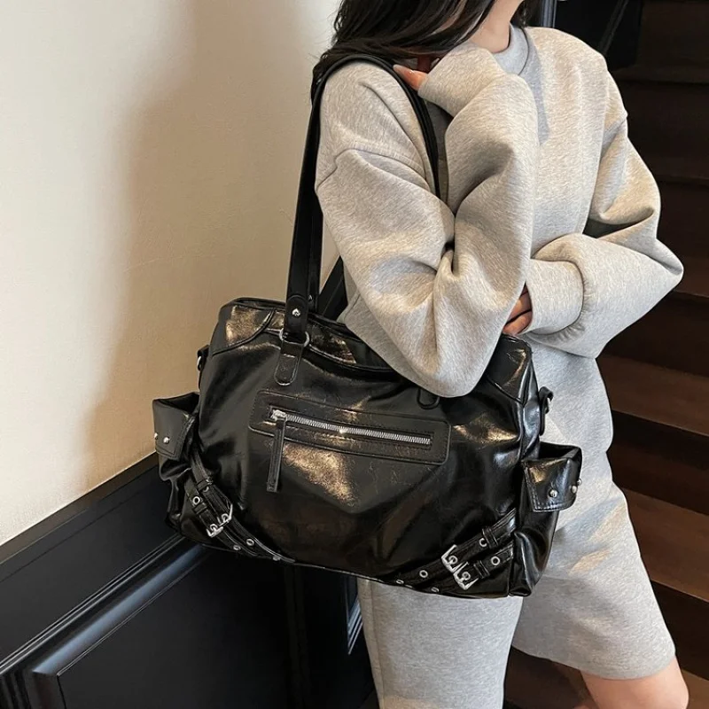 

Элегантно-мягкая новинка 2025, женская роскошная брендовая кожаная сумка на плечо, известный дизайнер, простая популярная классика ​