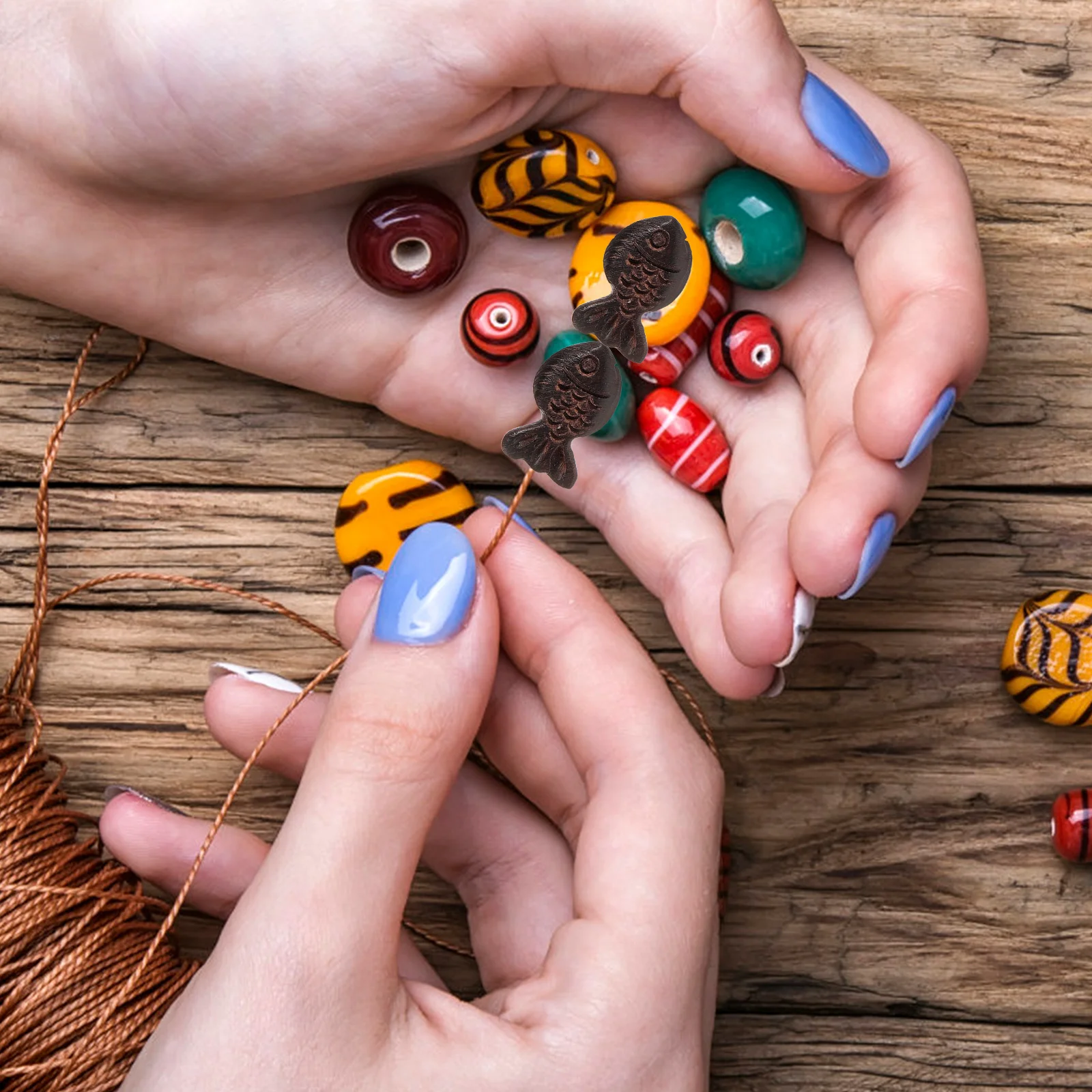 

2Pcs Wood Fish Charm Compact Wooden Pendants Keychain Hanging Ornament DIY Craft Decoration Wooden Crafts Hanging Fish Ornaments