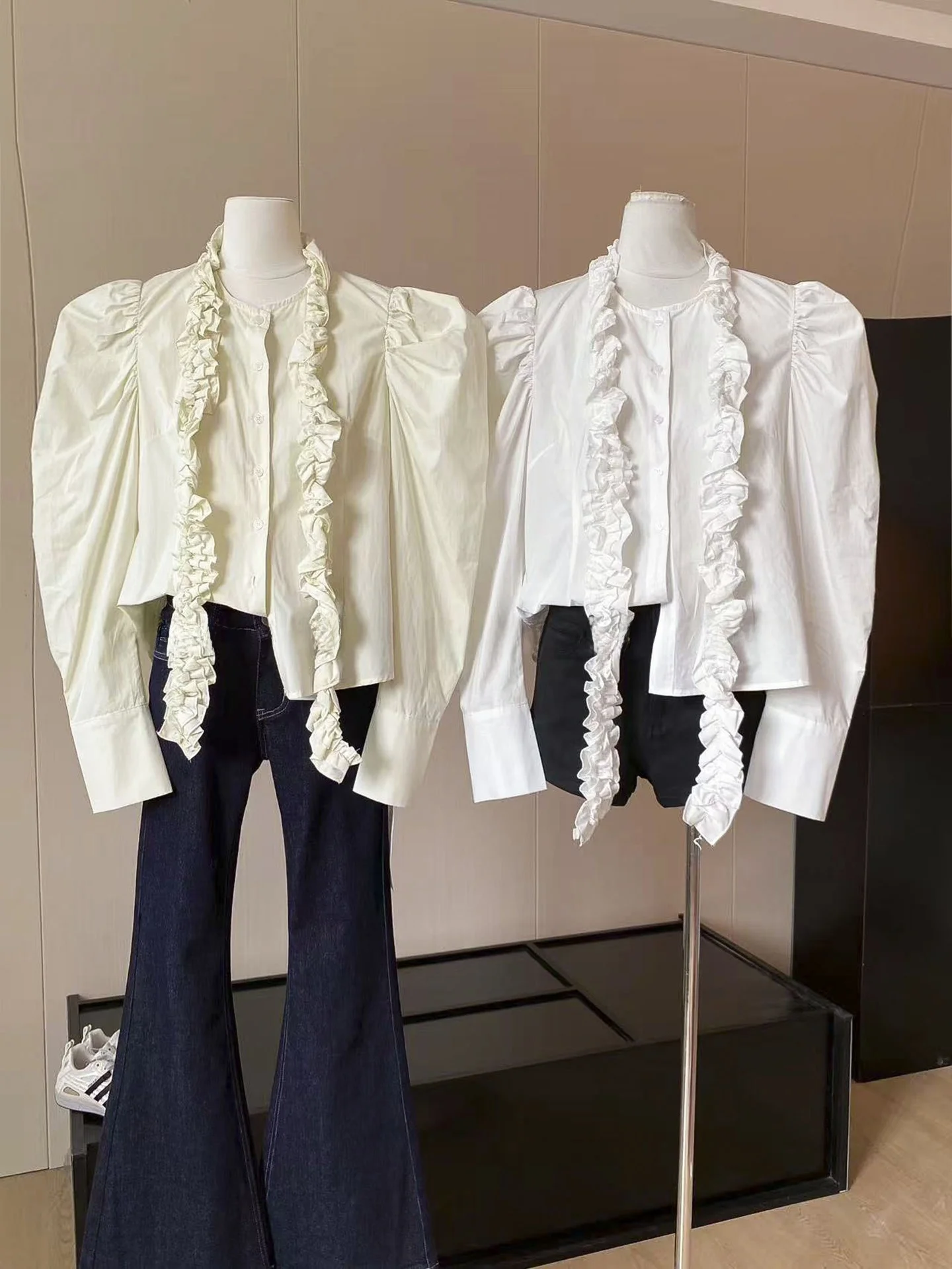 Romantic Style Bubble Sleeve Ruffle Hem Shirt Women's Loose Long Sleeve Autumn White Top with Sash Splicing Commute Style
