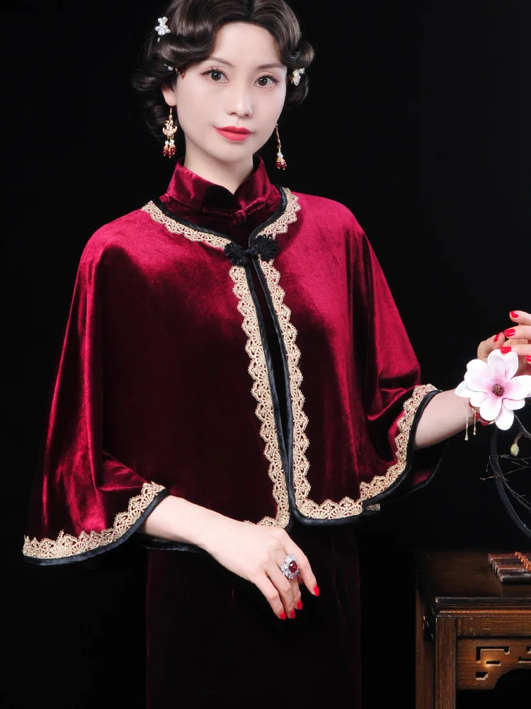 Winter Wraps High End Warm Cheongsam Shawl Gold Velvet Cape Cloak Loose Shawl Cheongsam Wraps Fringed Coat Women Banquet Shawl