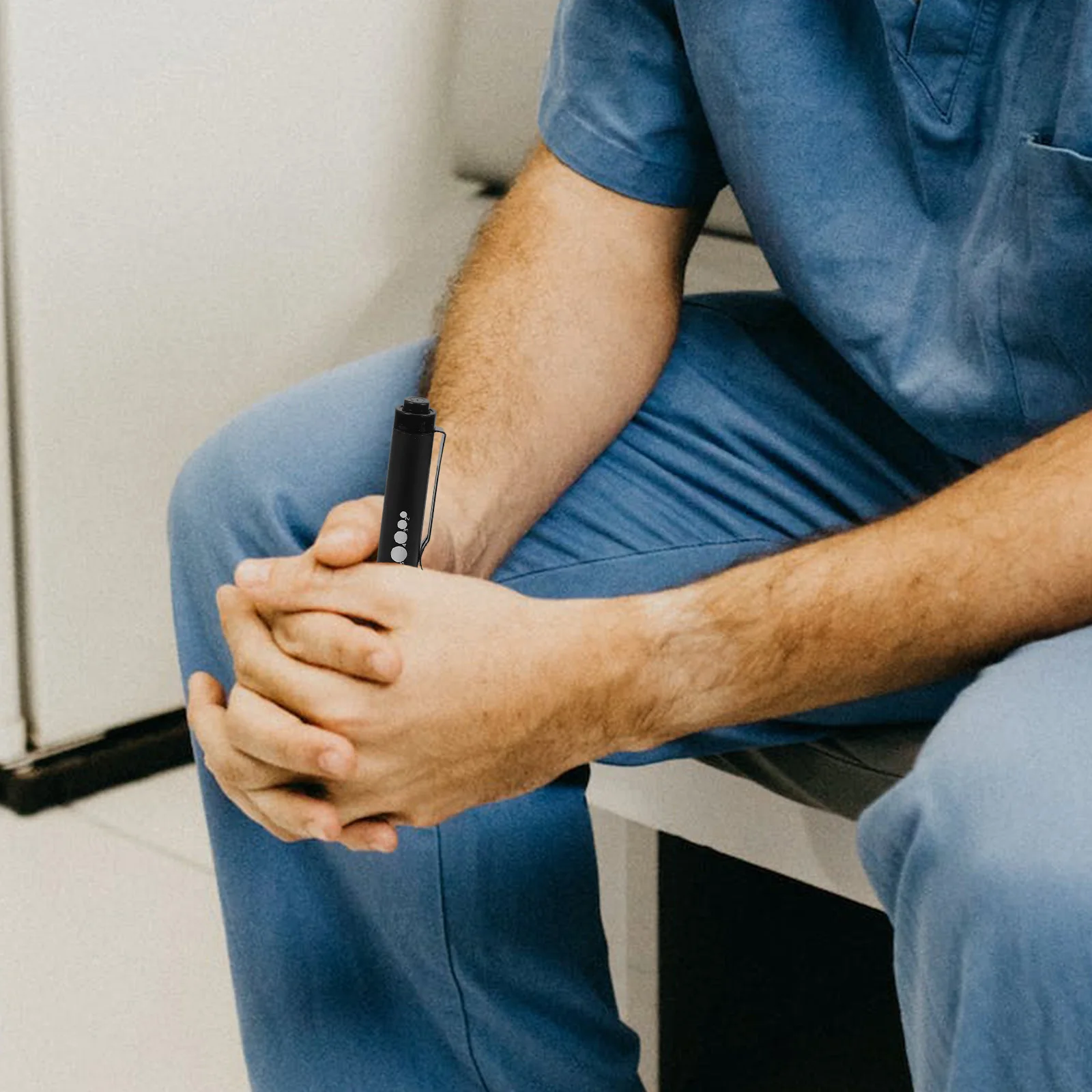 

LED Rechargeable Pupil Gauge Ruler Small Flashlight Medical Use Nurses Doctors Practical Tool Nursing