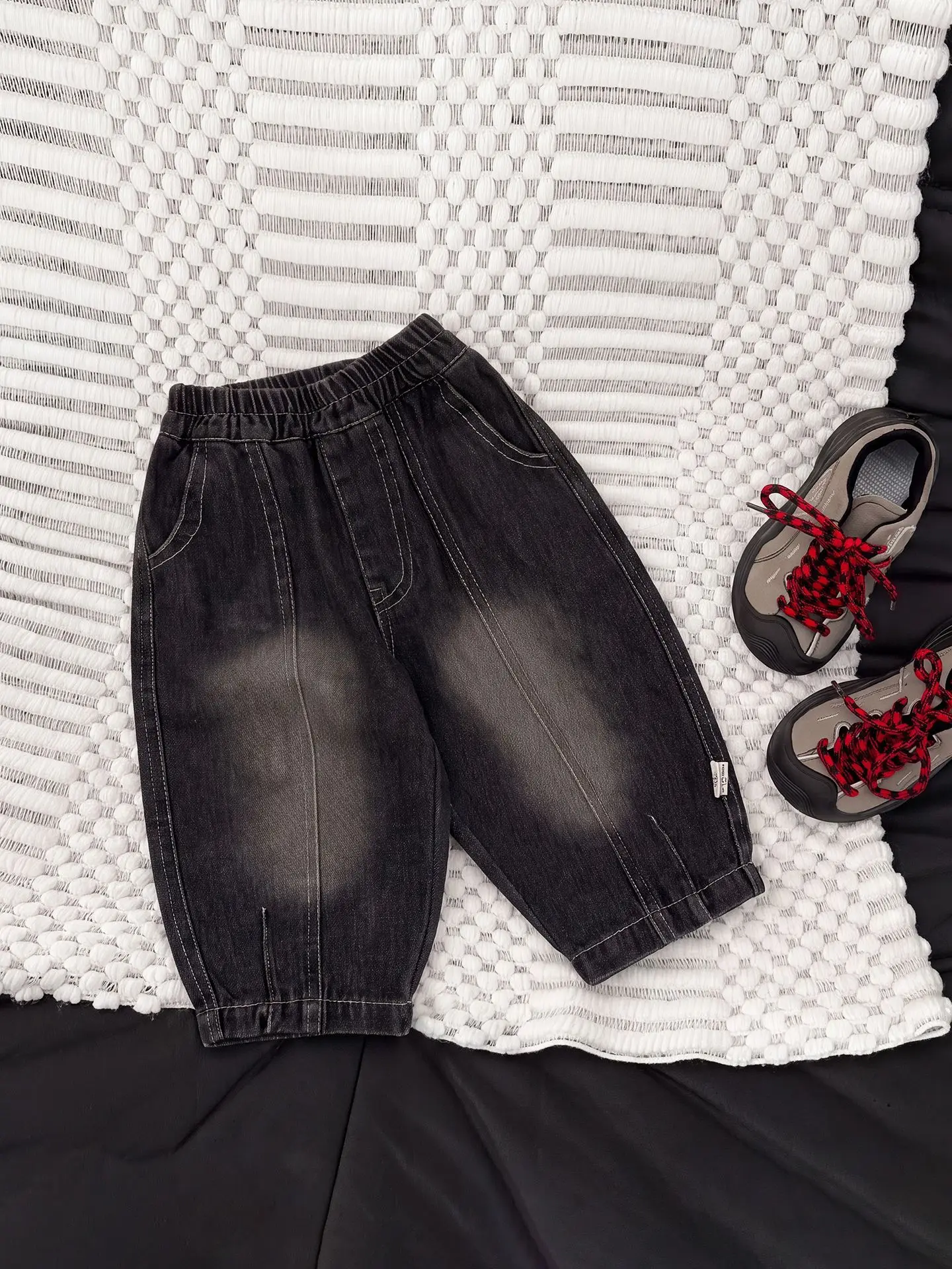 2026 Autumn New Children Jeans Girls Fashion Casual Pants Boys Vintage Distress Harem Pants Baby Denim Trousers Kids Clothes