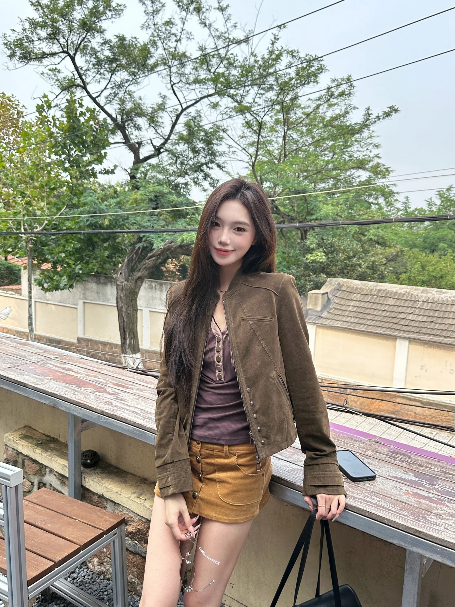 Jaqueta Feminina de Couro Retrô com Zíper, Design Original, Nova Coleção Outono Inverno, Ajuste Slim, Comprimento Curto, Moda Jovem