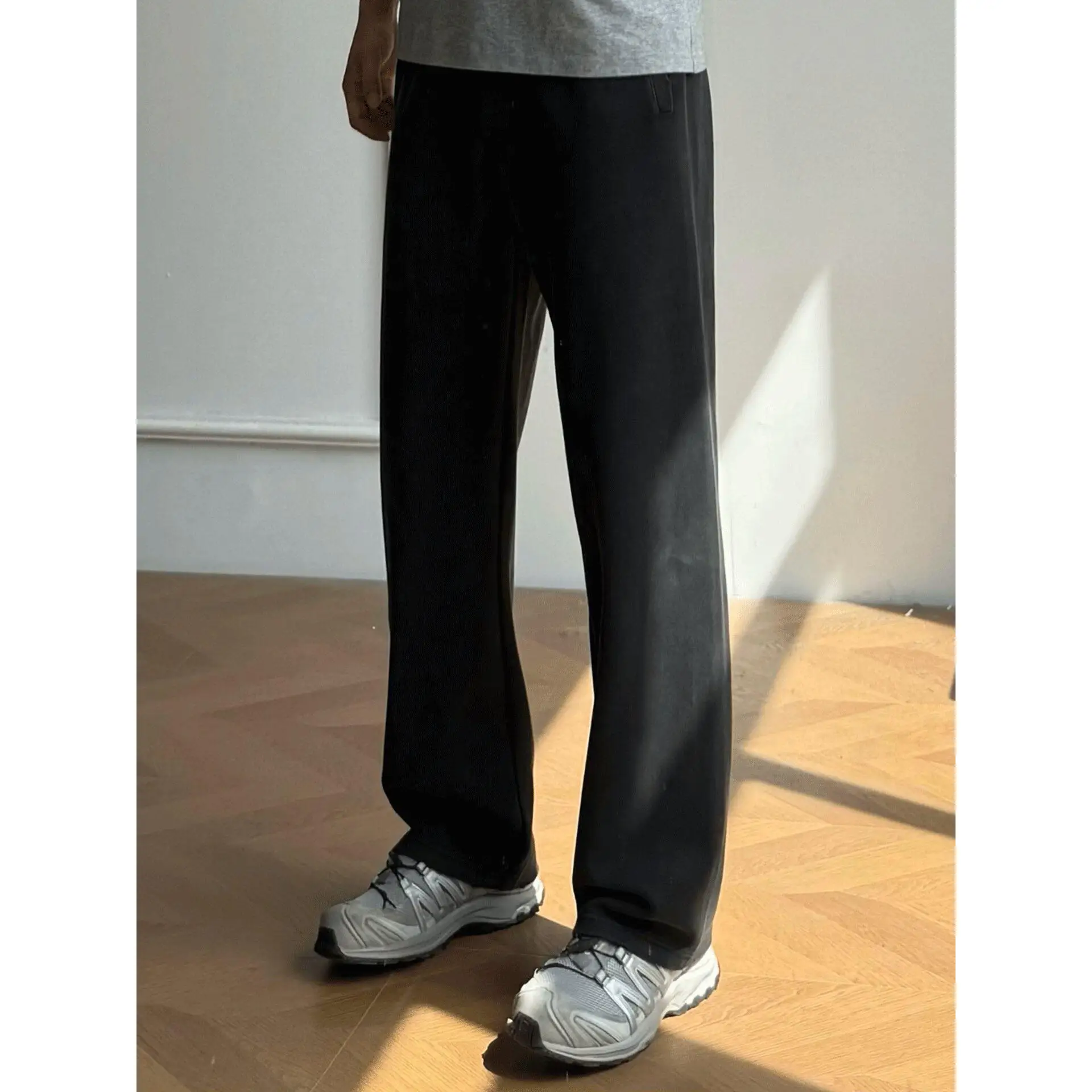 

Мужские спортивные брюки Cleanfit American Style: прямые, зауженные, повседневные, стильные и удобные, с эффектом потертости (Cool And Haome Knife)