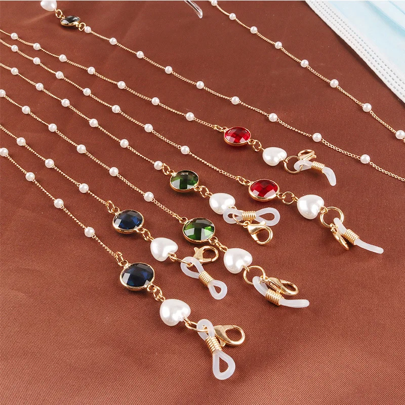 Trendy Crystal Pearl Heart Shaped Sunglasses Mask Lanyard Jewelry Necklace Non-slip Reading Glasses Chain Accessories for Women