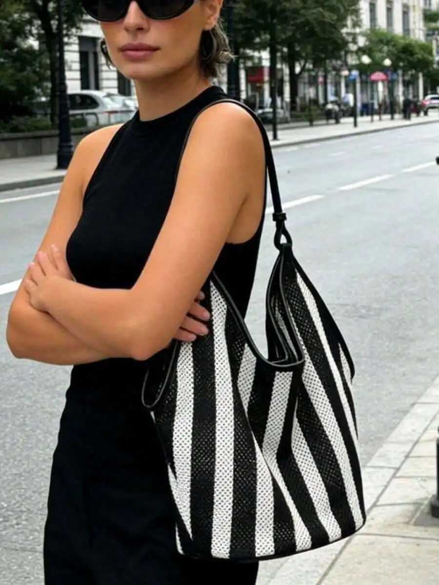 

Black And White Striped Casual Tote Bag For Women Large Capacity Shoulder Bag Vacation Travel Daily Use