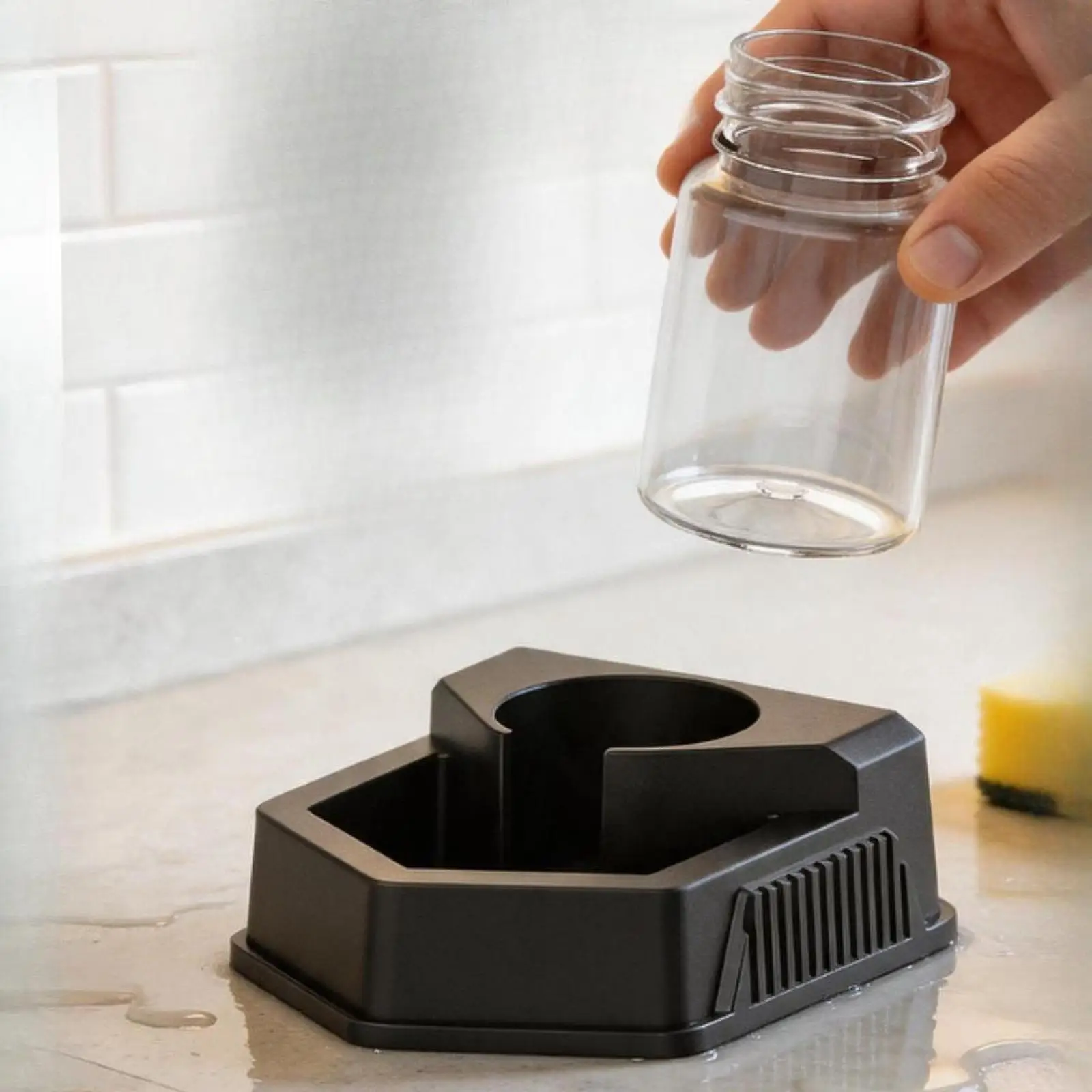 Automatic Reptile Water Dish Sturdy Drinking Tool High Performance Easy to Clean Gifts Creative Container Portable for Snakes