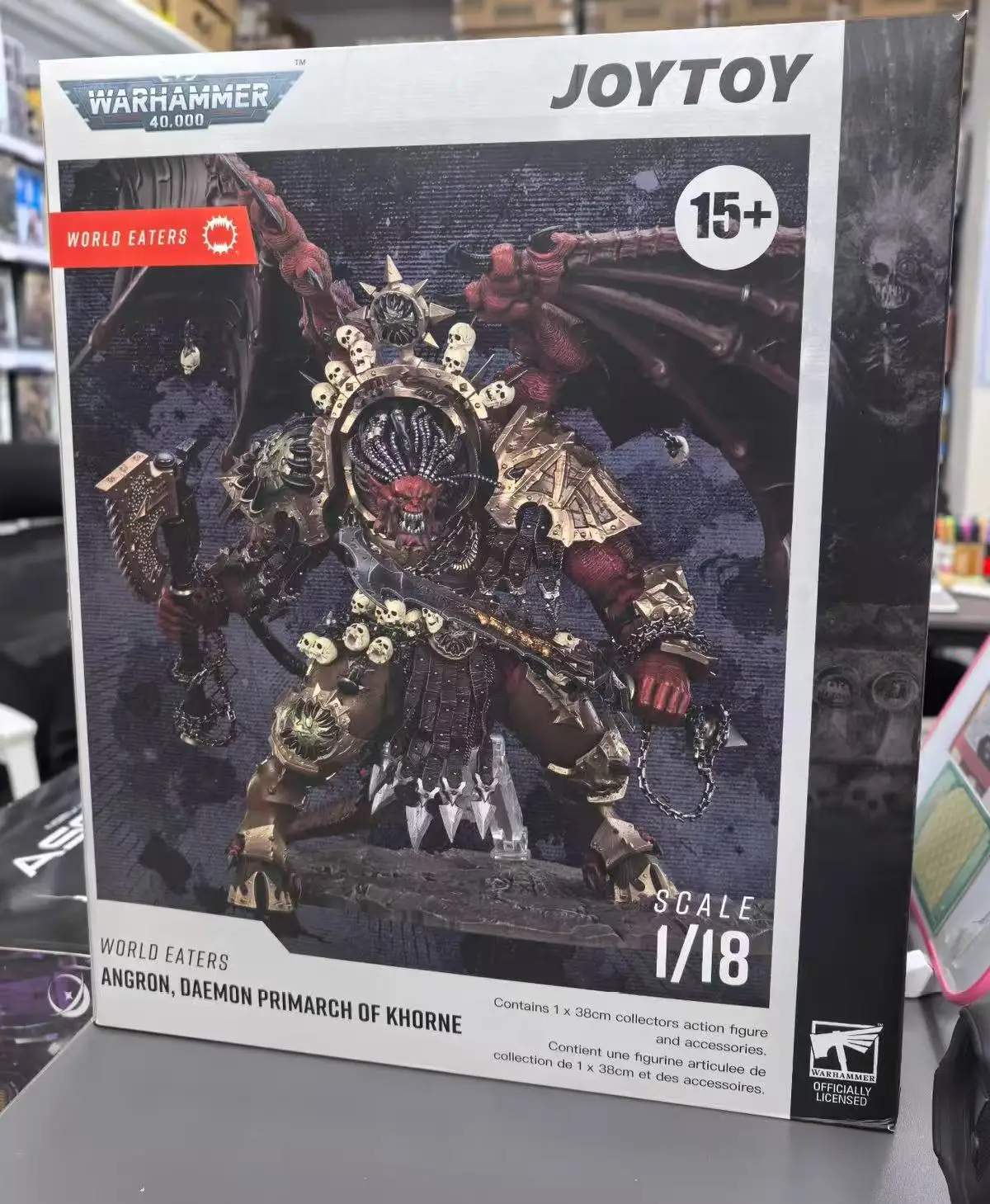 【ZW】JOYTOY Warhammer 40K 1/18 Action Figure World Eaters Angron Daemon Primarch of Khorne  Model Toys Gifts Collection Ornament