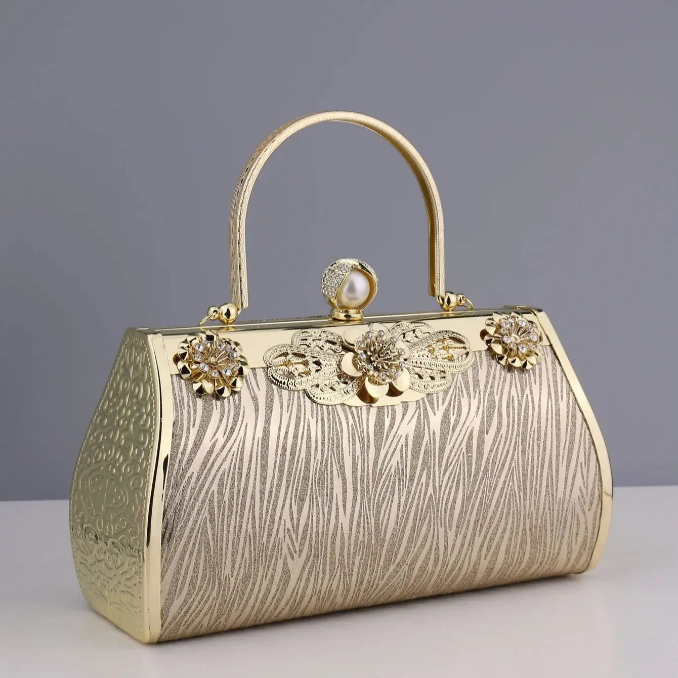 

Mixed Color Pearl Metal Evening Bags Diamonds Line Printed Clutch Handbags Purse For Wedding