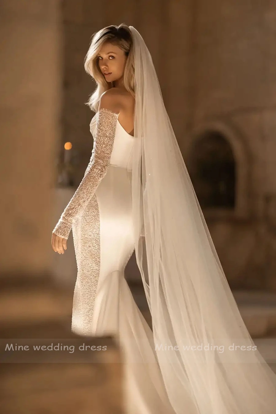 Abito da sposa sexy con scollo a cuore a maniche lunghe con spalle scoperte personalizzato Abito da sposa con sirena senza schienale Abiti da sposa