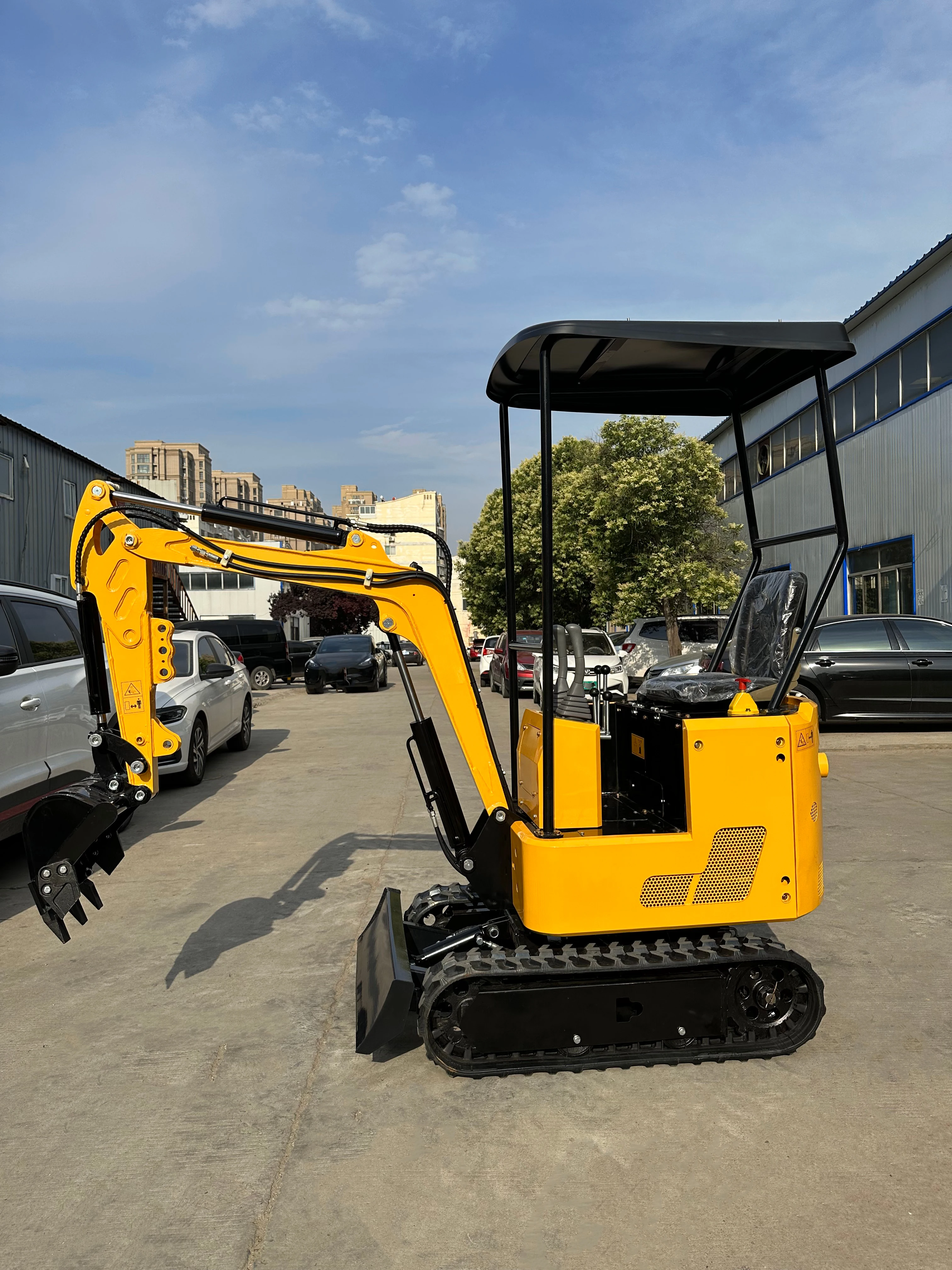 Customized Mini Excavator Farm Used 1.2 Ton Crawler Micro Digger with Various Accessories Hydraulic Garden Mini Excavator