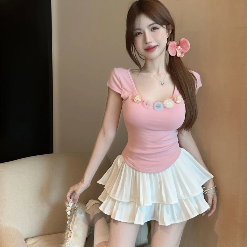 

Женский летний модный комплект 2026: укороченный топ с 3D-цветочным принтом и плиссированная юбка-брюки с высокой талией, повседневный облегающий костюм