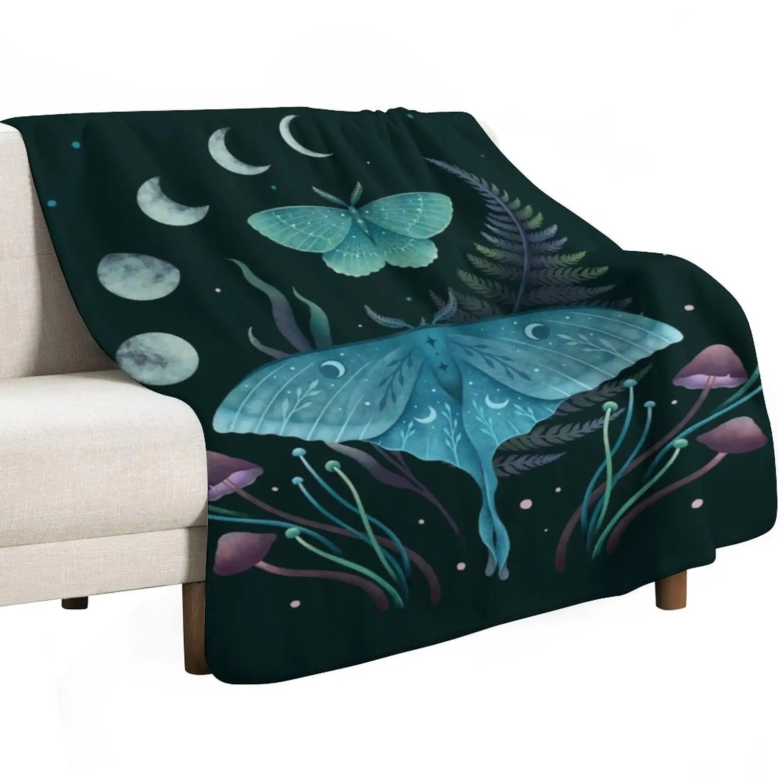 Luna and Emerald Throw Blanket manga decorative valentine gift ideas Luxury Brand Beautifuls Blankets