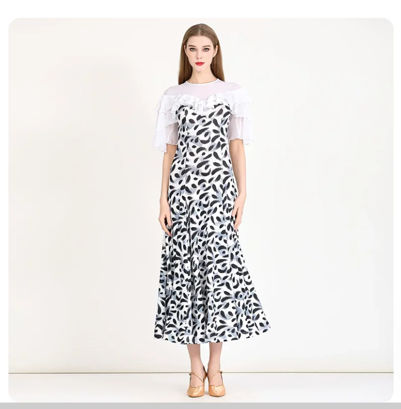 vestido-floral-blanco-y-negro-con-corte-en-a-para-danza-moderna-traje-de-danza-estandar