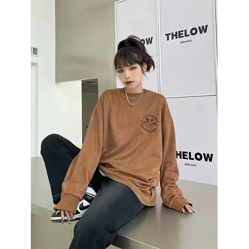 레트로 아메리칸 스웨이드 루즈 대형 300 Pou 로즈 자수 남성과 여성을위한 하이 스트리트 트렌디 인 스웨트 셔츠