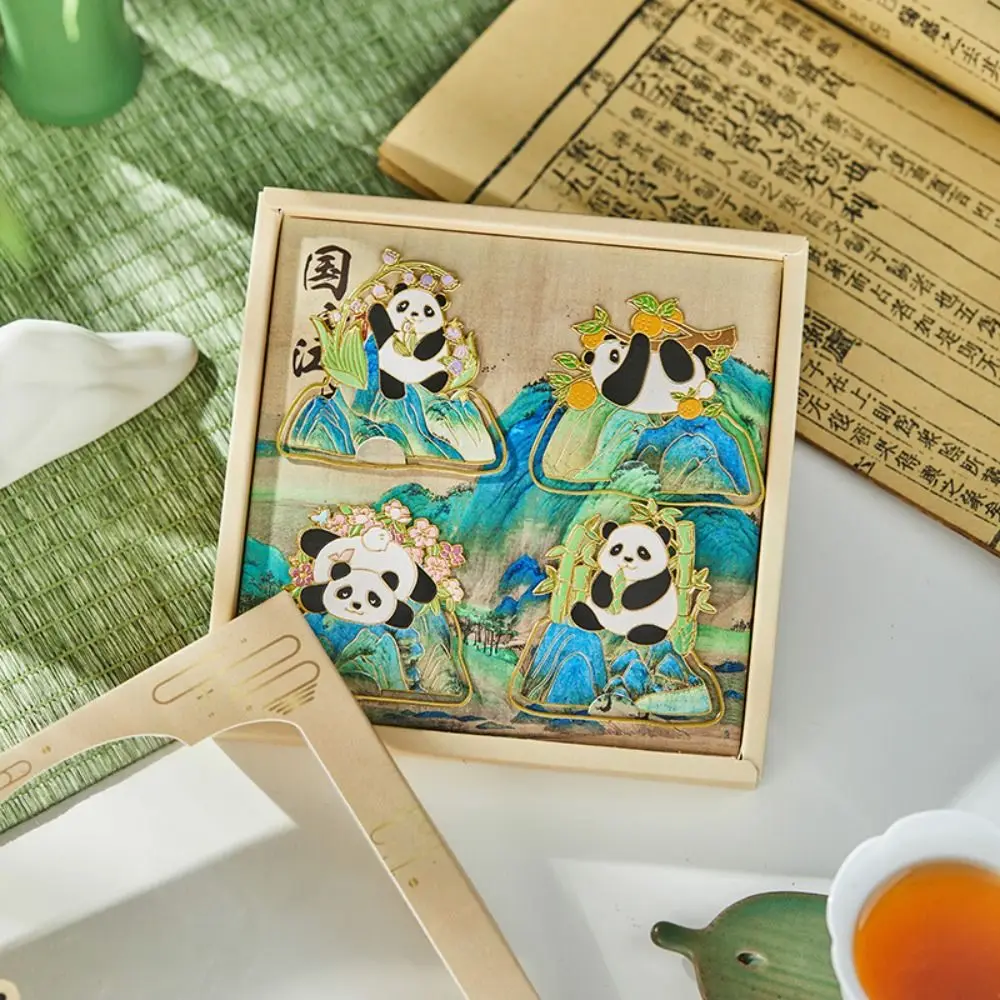 Exquisite Chinese Style Panda Bookmark Giant Panda Reading Metal Bookmark Hollow Lovely Book Clip Children Collection