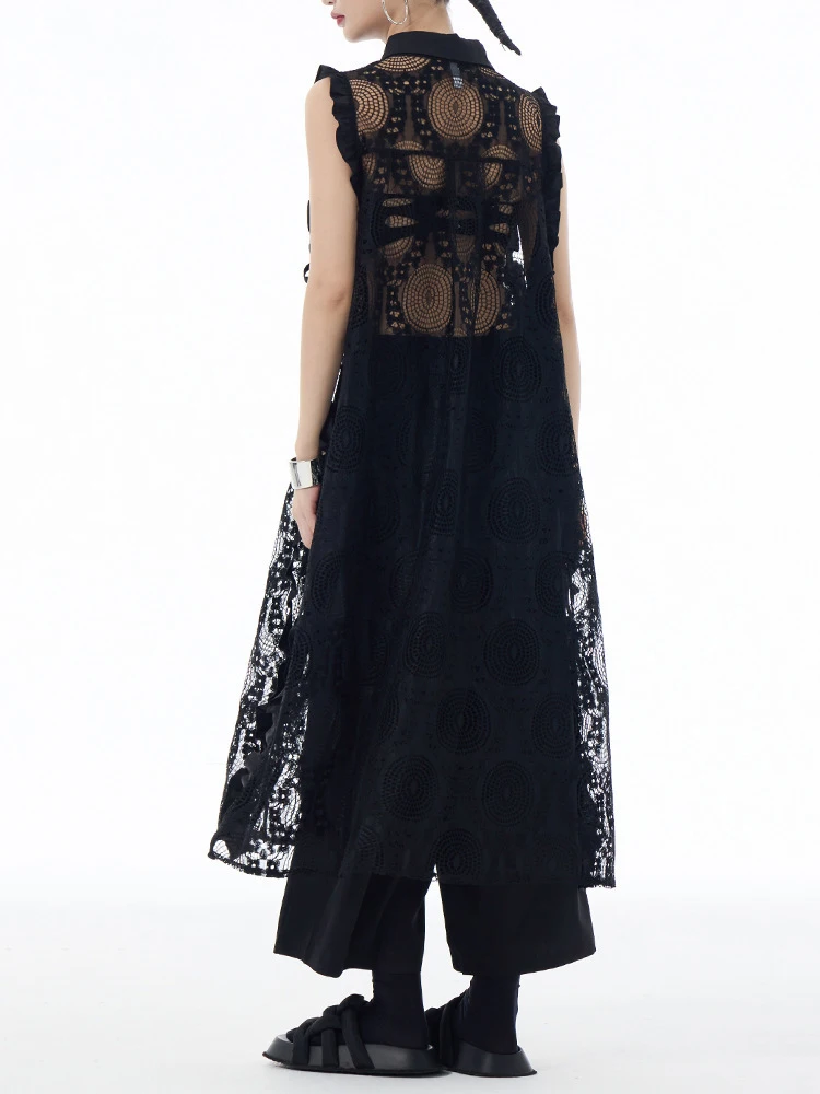 [EAM] Women Black Lace Perspective Big Size Long Shirt Dress New Lapel Sleeveless Fashion Tide Spring Summer 2024 1DH6292