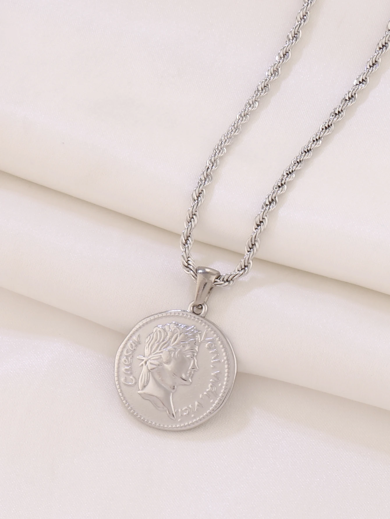 316L Stainless Steel Julius Ca - огляд і ціна Birth Flower Necklace