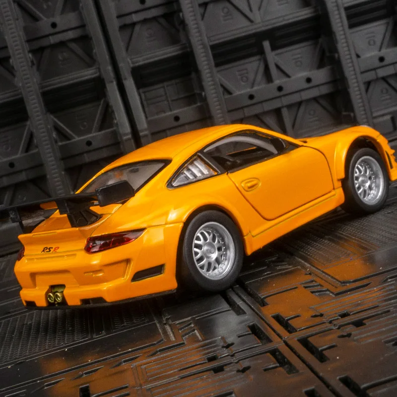 CCA 1:32 Porsche 911 GT3 RSR, modelo de coche de aleación, coche de rally acústico-óptico extraíble, puerta de juguete para niño, se puede abrir, buena calidad
