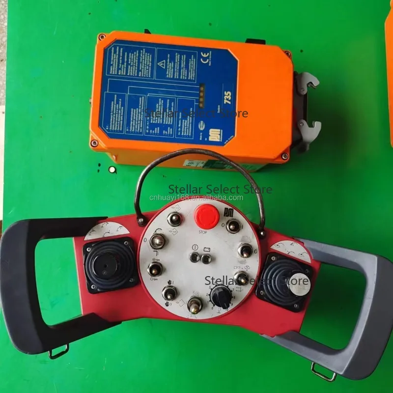 

Pusmeister Concrete Pump Truck Remote Control HBC727 HBC735 one