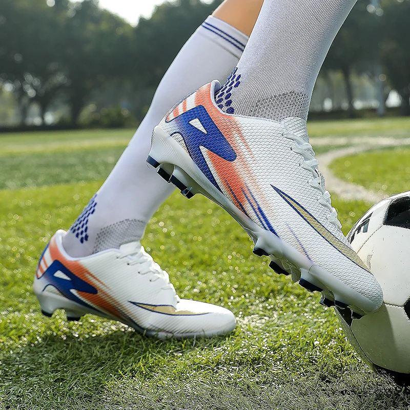 

Men Fast Soccer Shoes Society Cleats Original Football Field Boots Professional Grass Training Football Shoes Sneaker Low Cut