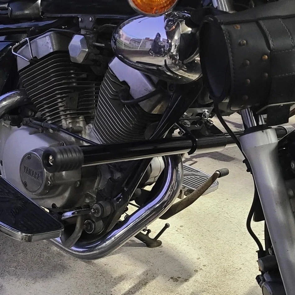 Motorrad Black Highway Front Engine Guard Crash Bar Protector für Harley Dyna Low Rider S ST Modelle mit Mid Control 2022-2023