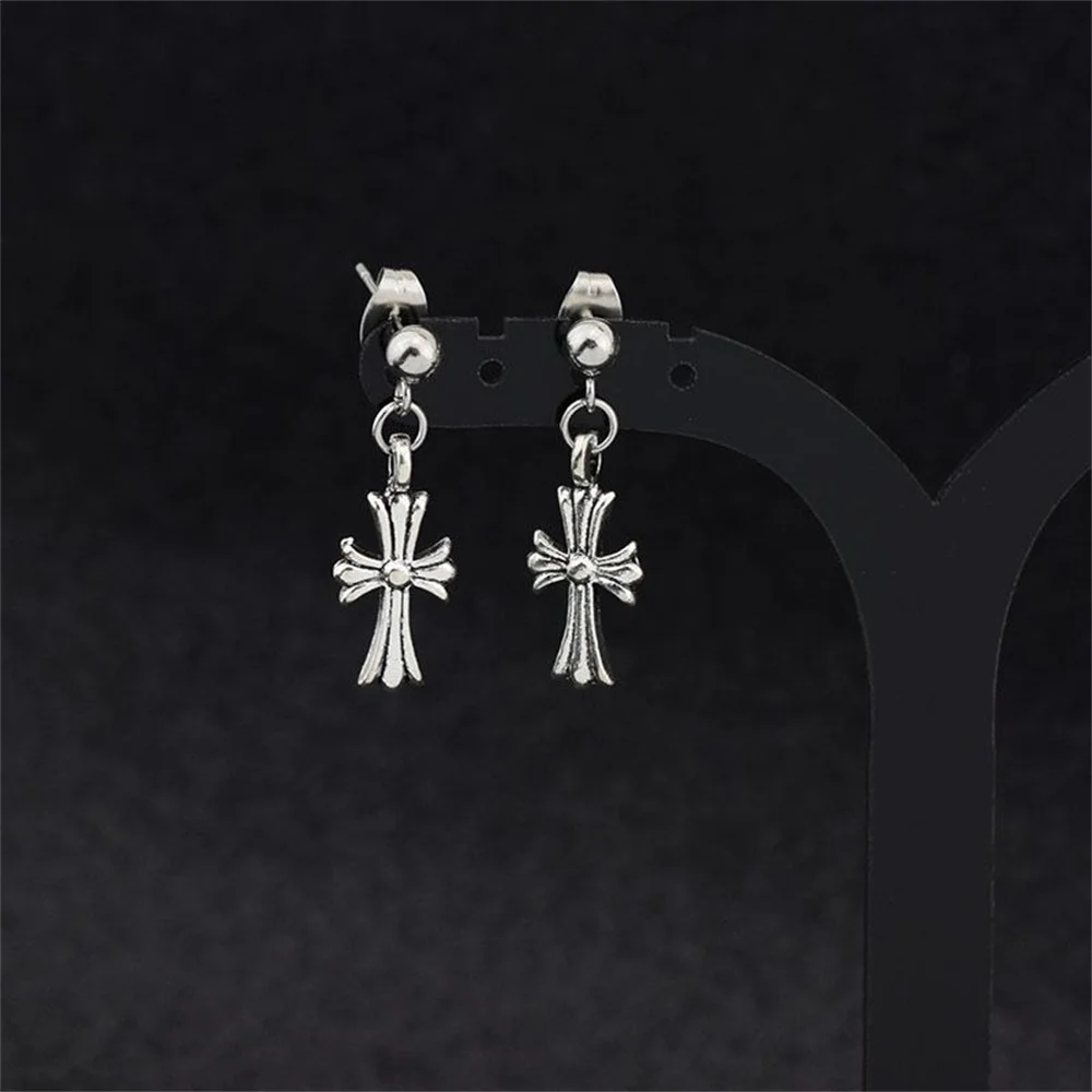 2pcs/Set Kpop ZB1 RICKY Same Style Earrings Personalized Ear Clip High Quality Korean Style Ricky Cross Earrings Fans Collection