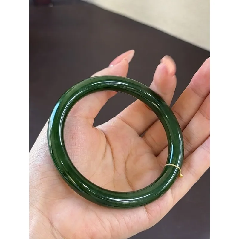 Hetian Jade Spinach Green Bracelet Has A Fine Texture, Good Oiliness, And Feels Luxurious When Worn