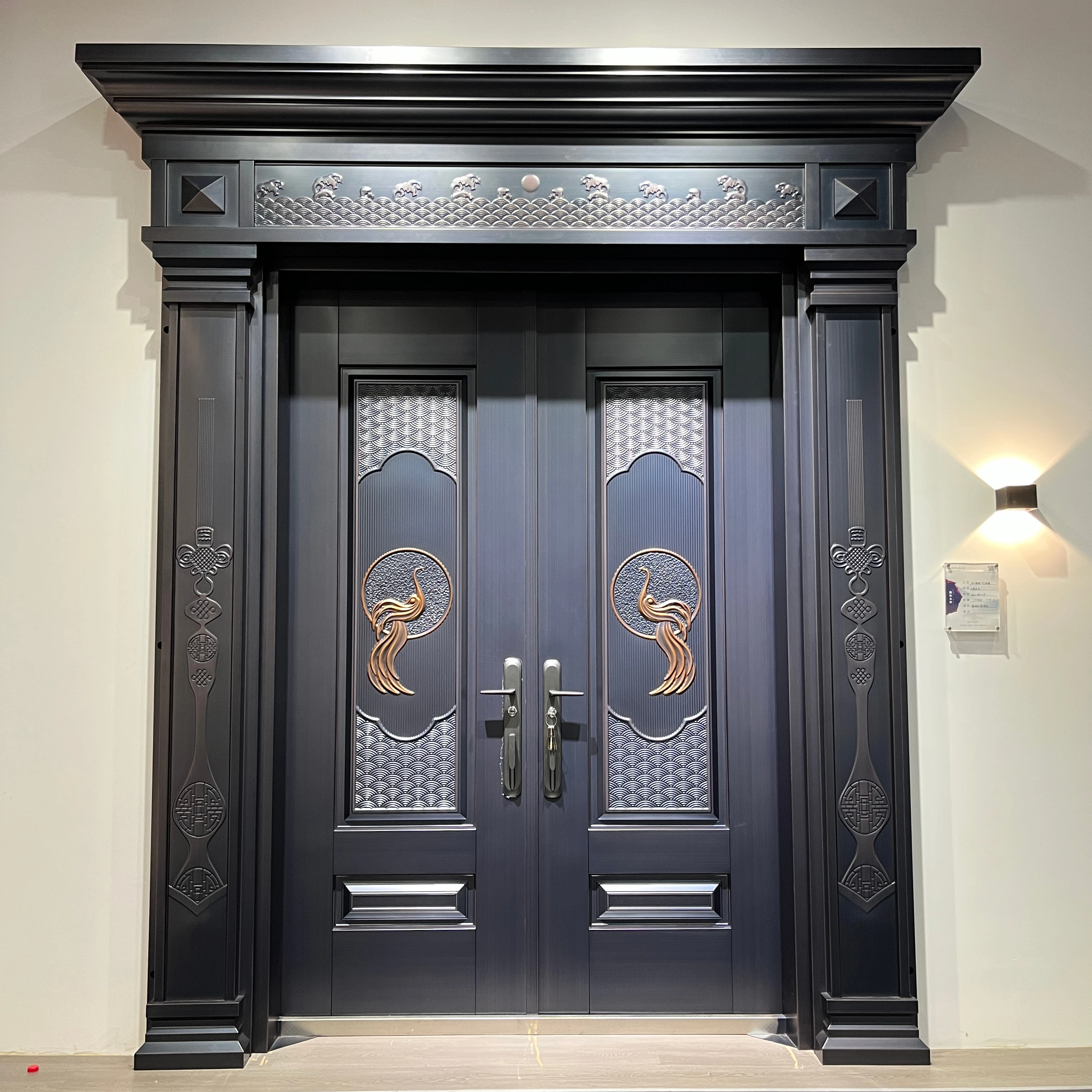 

Современный дизайн, входные двери для виллы, алюминиевый сплав и дерево со сталью и стеклом, открытый стиль для внешней безопасности